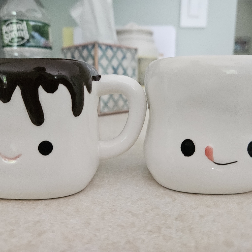 Hot chocolate mugs